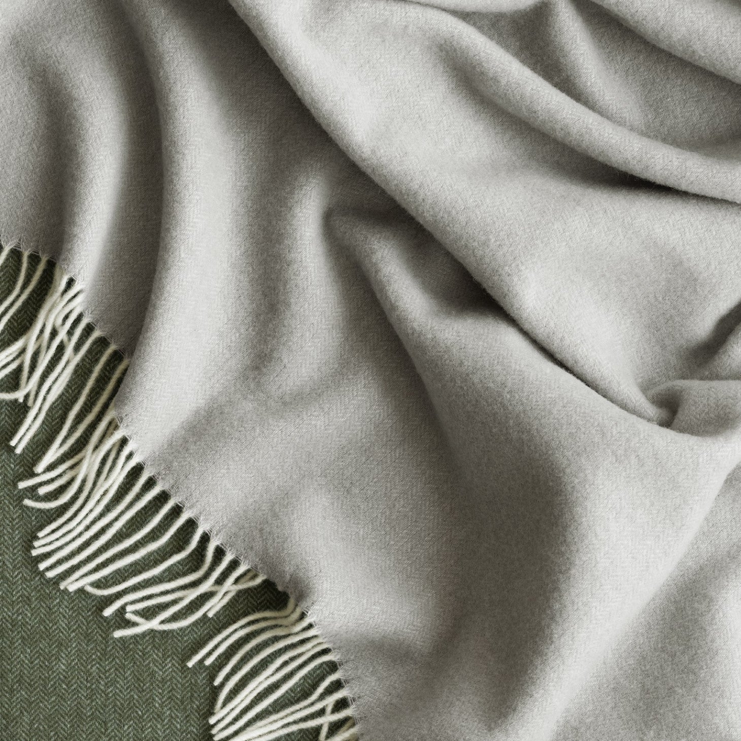 closeup of Merino wool throw blanket from blomus FINHO collection