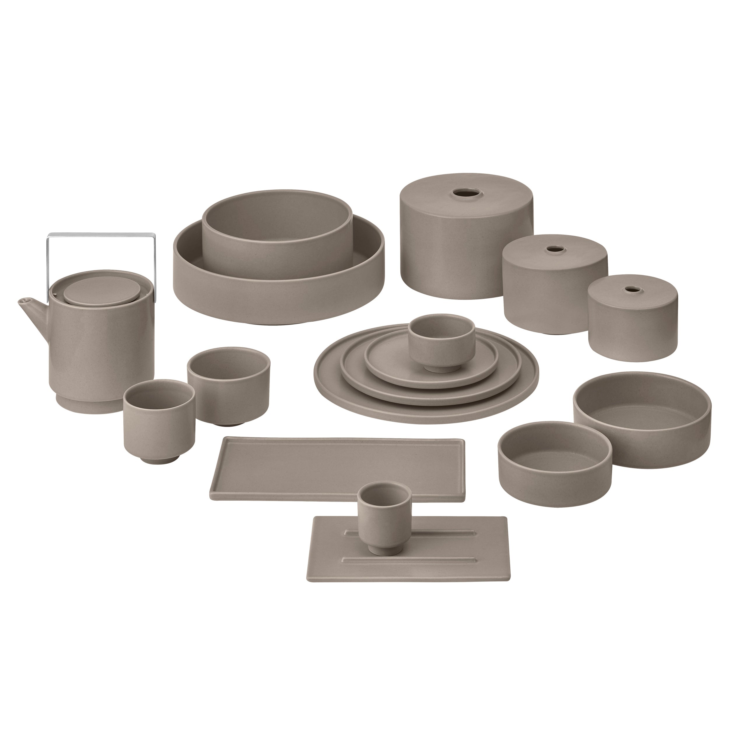 All Makoto dishes shown in elephant grey