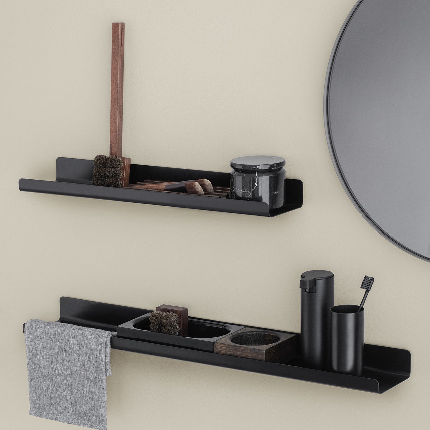 MODO Shelves and accessories hanging on wall with RIVA Wash Cloth hanging from shelf.