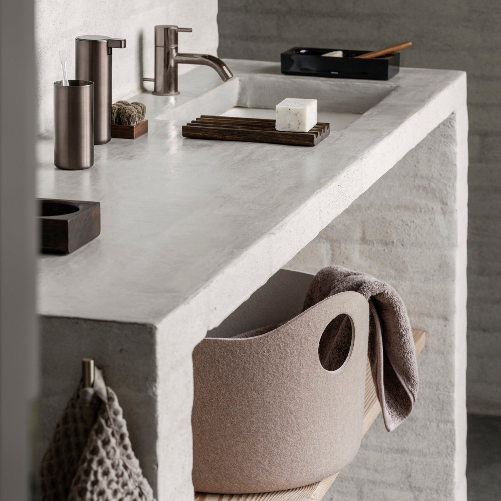 Modern Rustic bathroom with brushed metal bathroom accessories