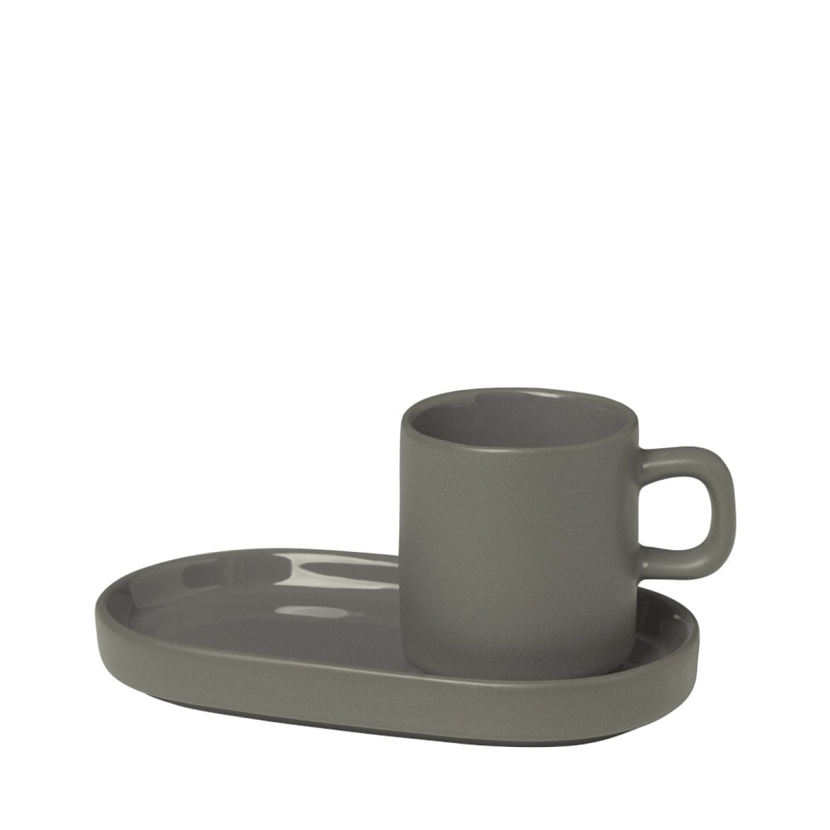 Ceramic espresso cup and plate Shelves