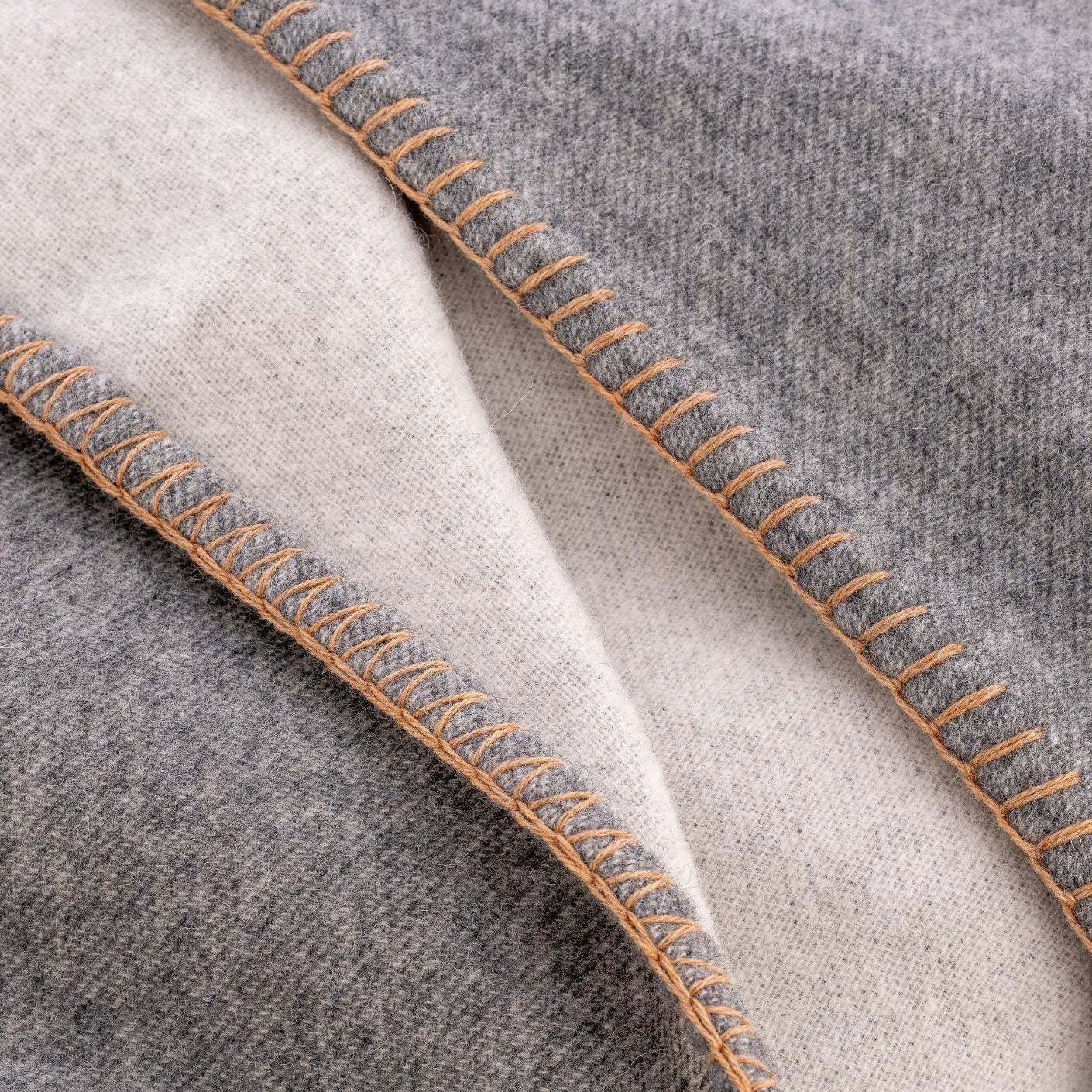 AHWI Stitching Reverse side